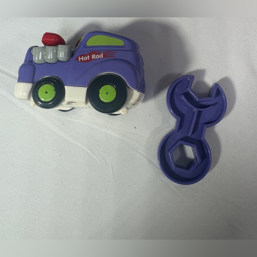 Vtech Go Go Smart Wheels Lift & Fix Repair Shop Toy Auto Repair Shop Playset - Picture 12 of 13